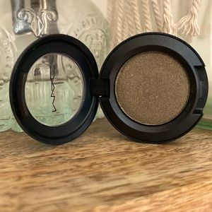 NWOB MAC COSMETICS EYESHADOW “MINK & SABLE”